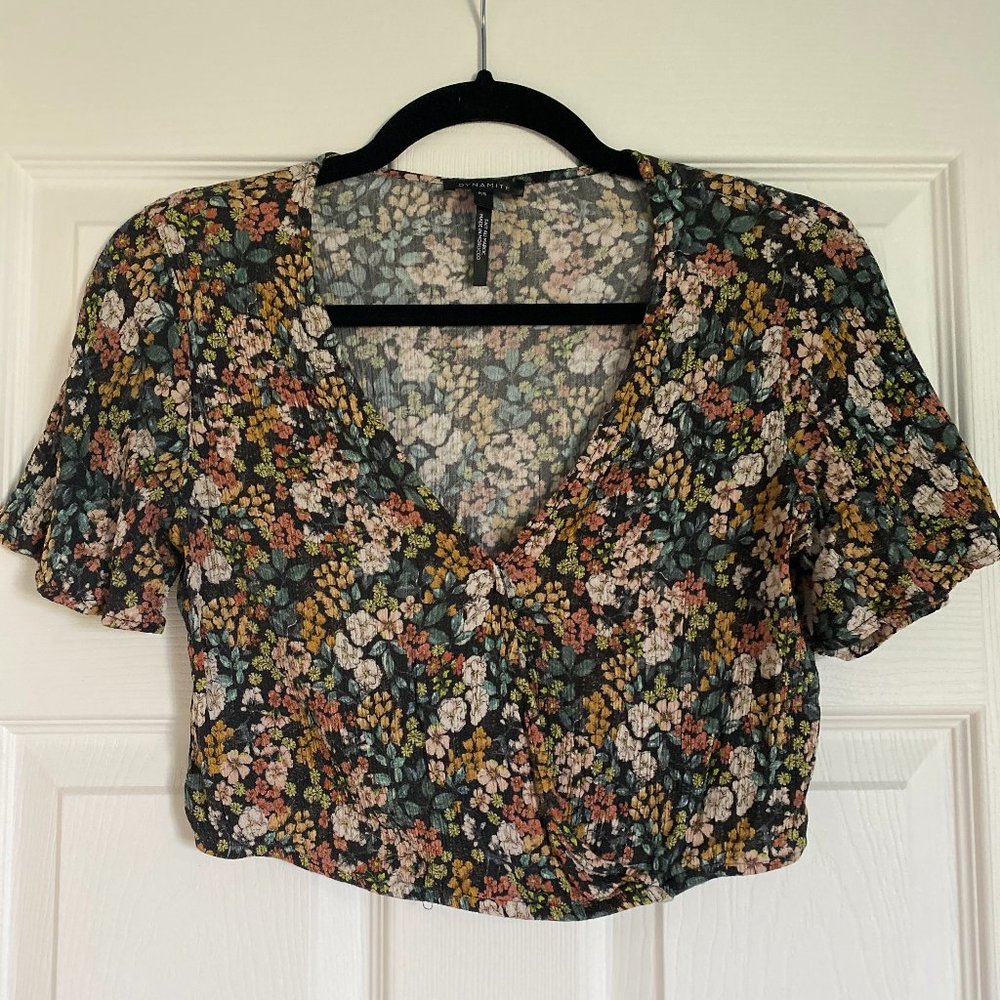 Dynamite Floral Cropped Tee